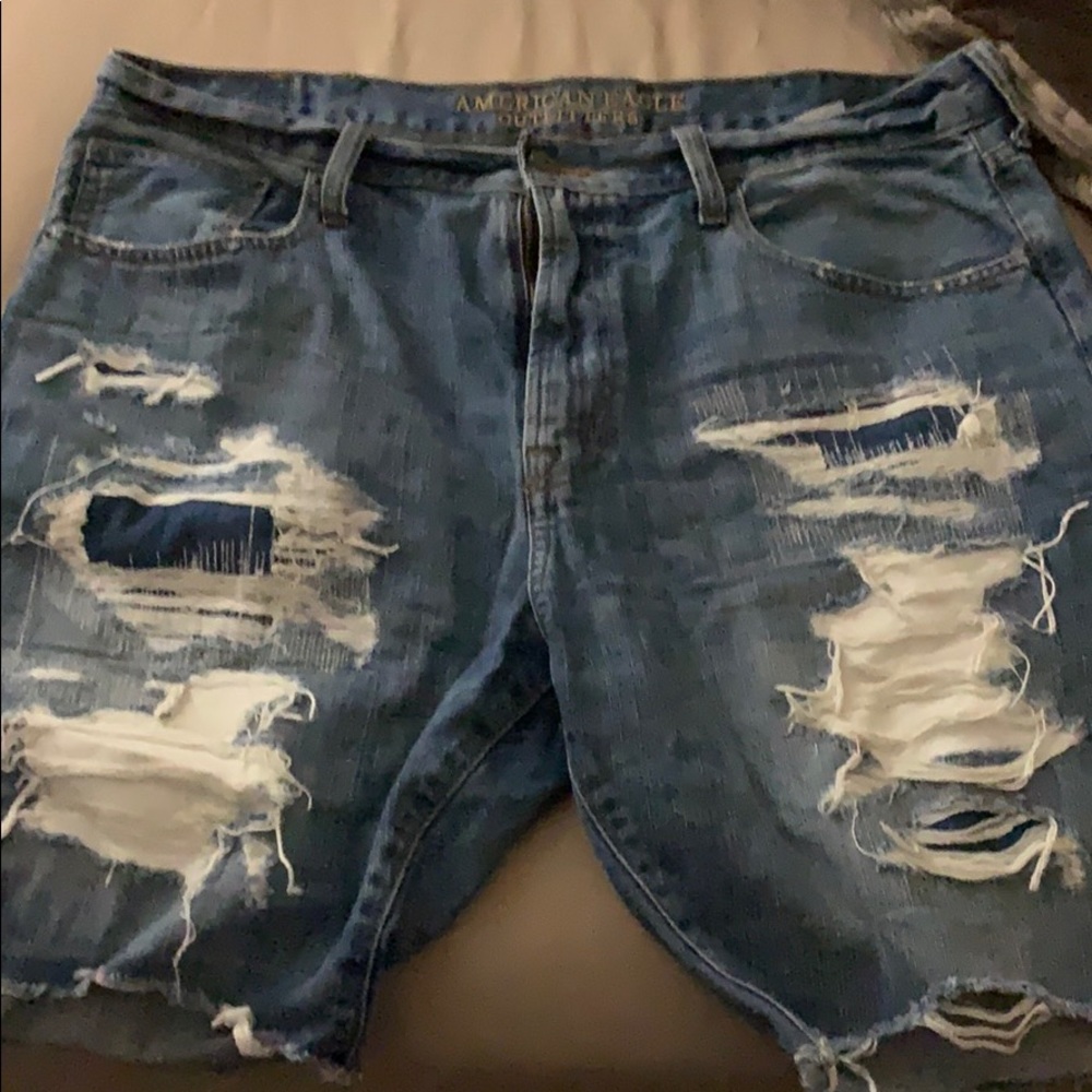 American Eagle Distressed Shorts Size 38
